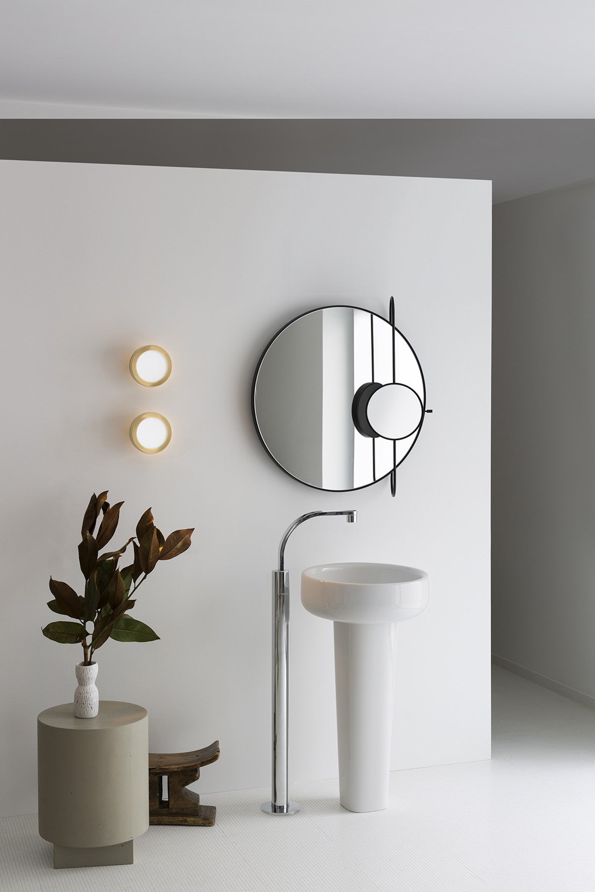 Molly 556.71 wall/ceiling light by TOOY