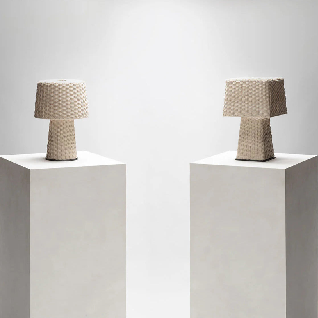 GIOBAGNARA | EOLIE TABLE LAMP | $1,295.00