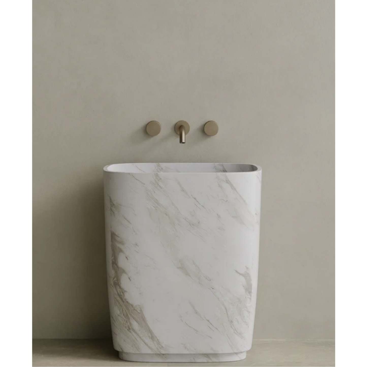 ELEMENTO BATH | OVOLA PEDESTAL SINK | $5,294.30 - $10,890.00
