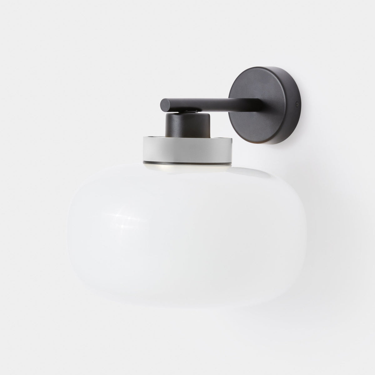 Legier 557.44E26 wall light