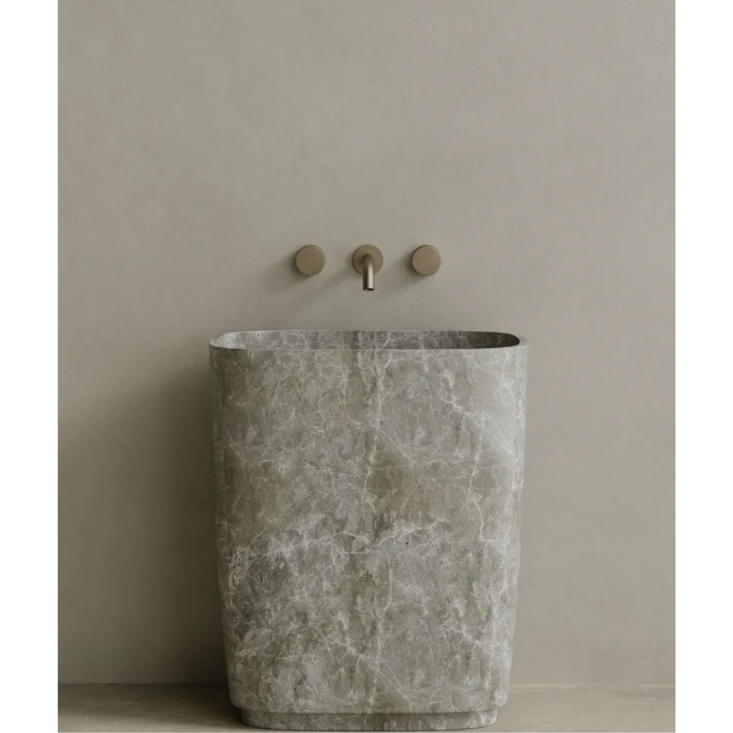 ELEMENTO BATH | OVOLA PEDESTAL SINK | $5,294.30 - $10,890.00