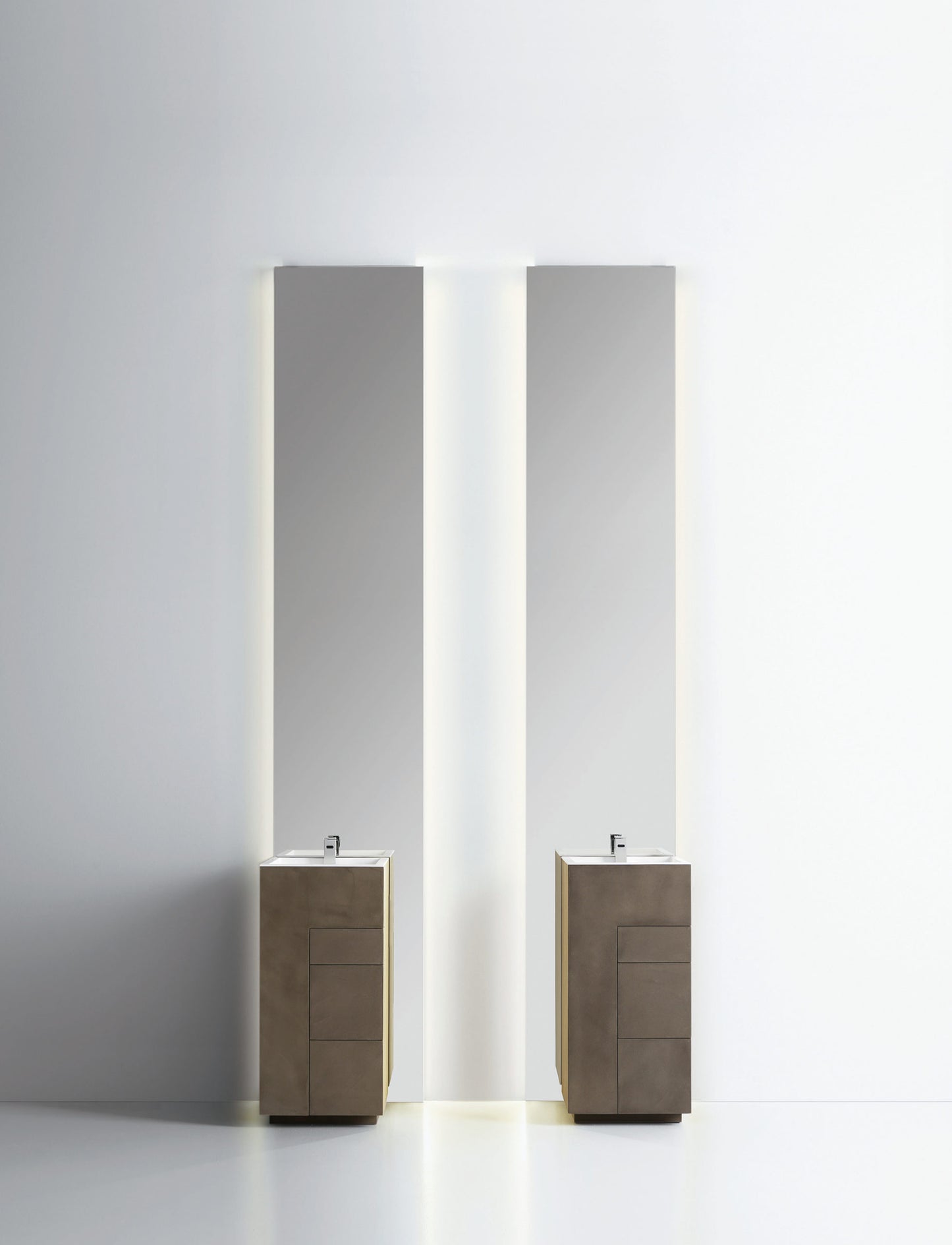 TOUCH 19.04 l washbasin & mirror by NOORTH