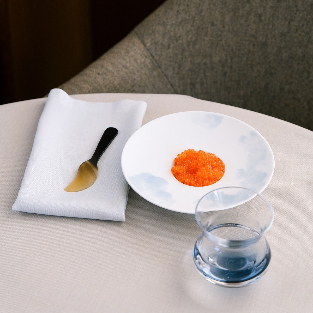 Hering Berlin Waves & Clouds Saucer