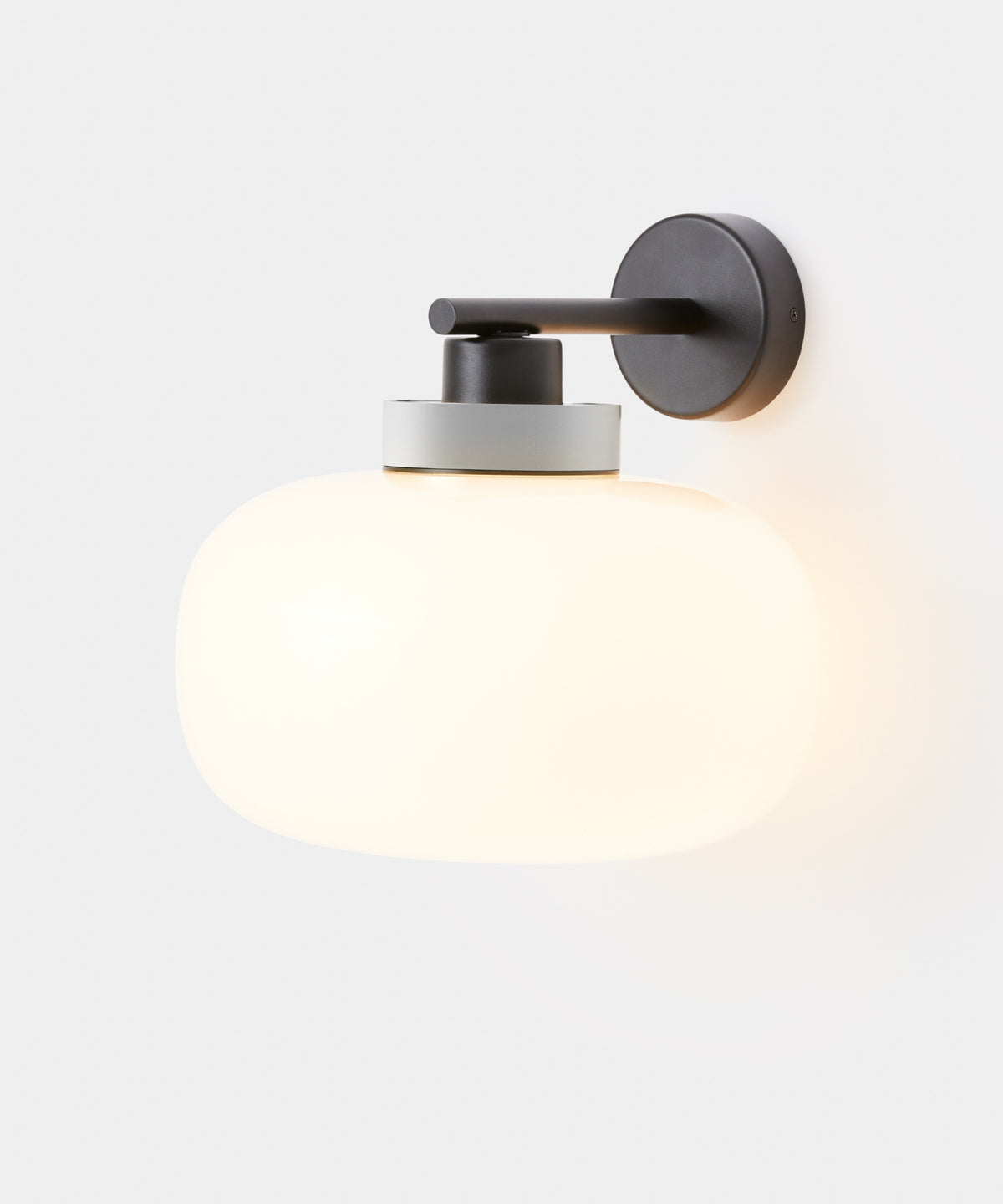 Legier 557.44E26 wall light detail