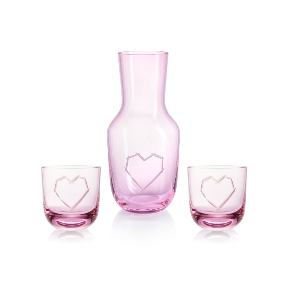 Love I Carafe 1200 ml Pink plus 2 Glass Love I 200 ml Pink by Ruckl