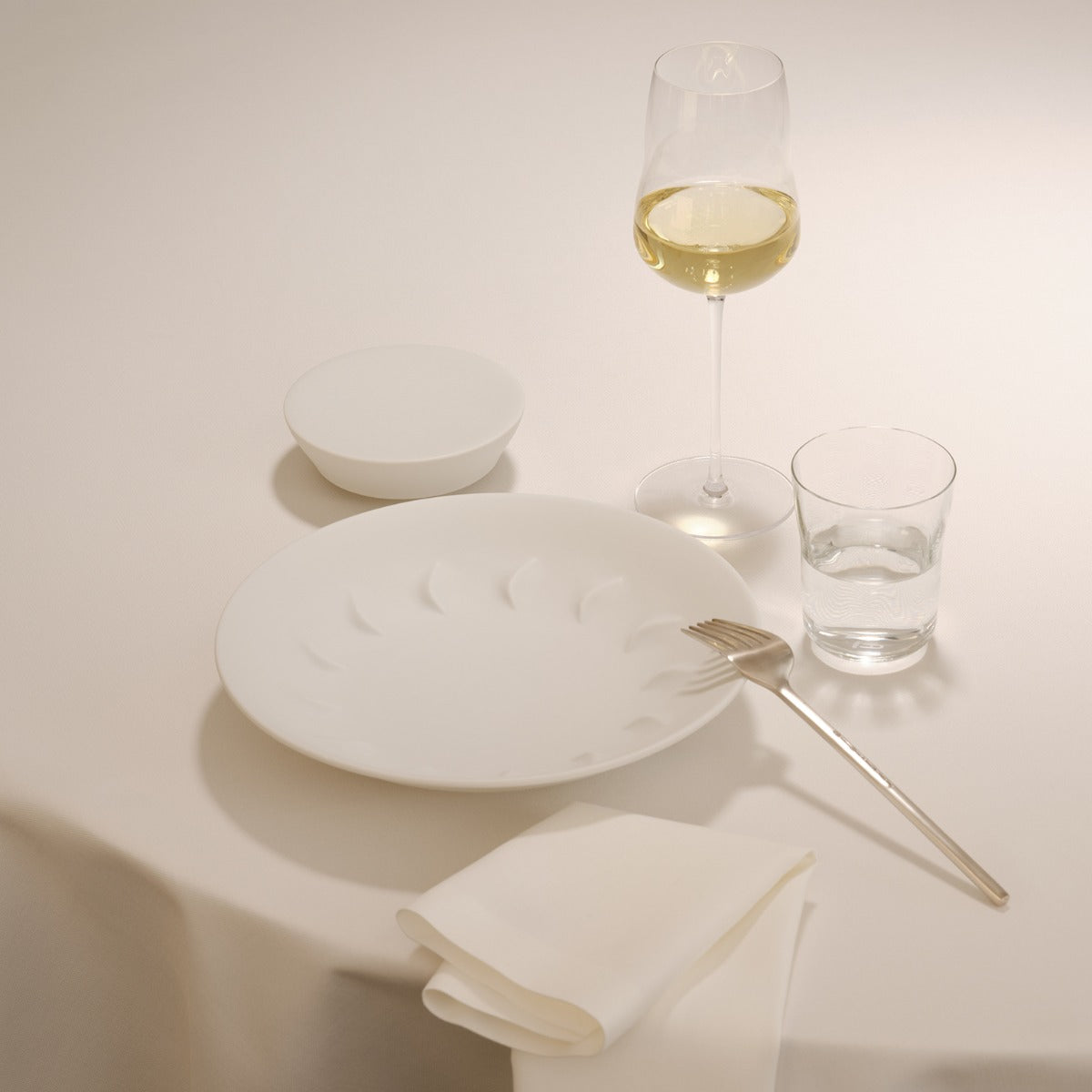 Hering Berlin Evolution Small Coupe Plate With Structure