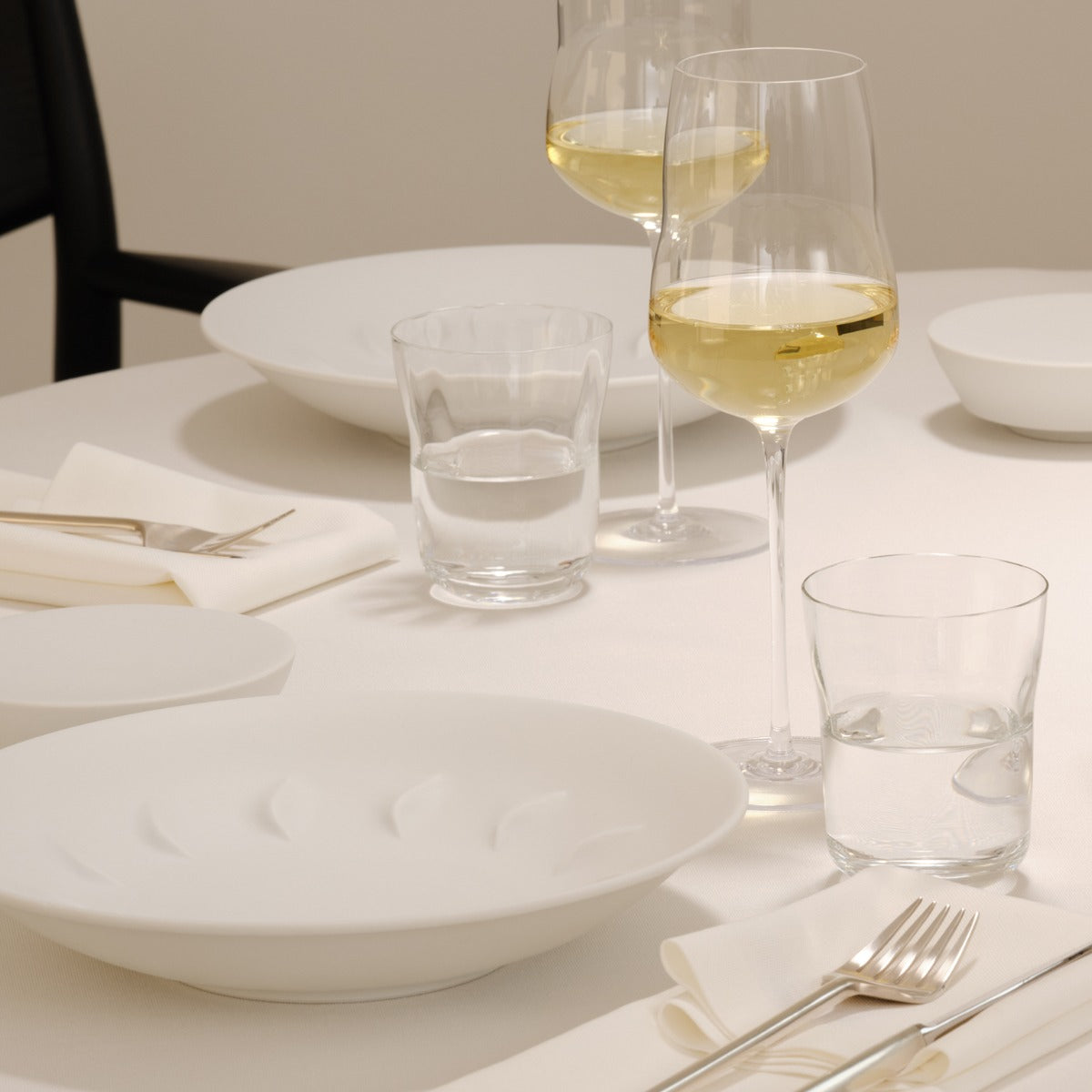Hering Berlin Evolution Small Coupe Plate With Structure