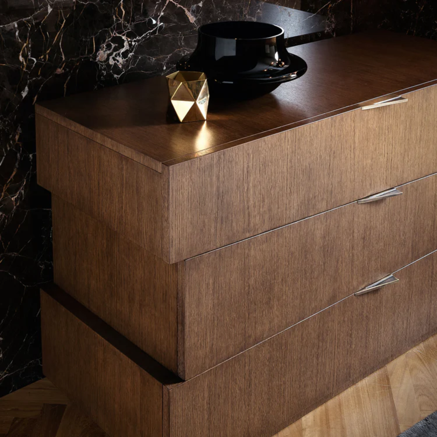 BAMAX | DRESSER | $6,532.00