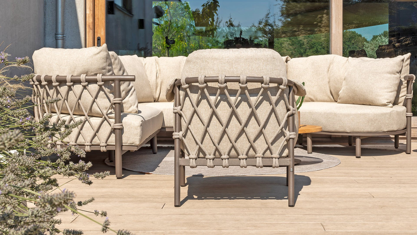 4 SEASONS OUTDOOR | EZRA LIVING CHAIR | $1,863.00