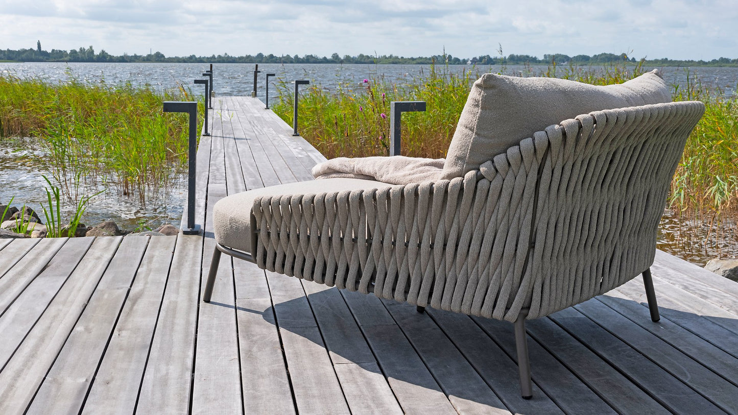 4 SEASONS OUTDOOR | MONTERA 2-SEATER DAYBED | $5,895.00