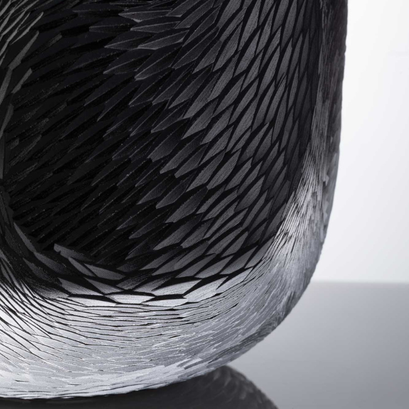 Heroine Vase Meret 25cm Smoke detail