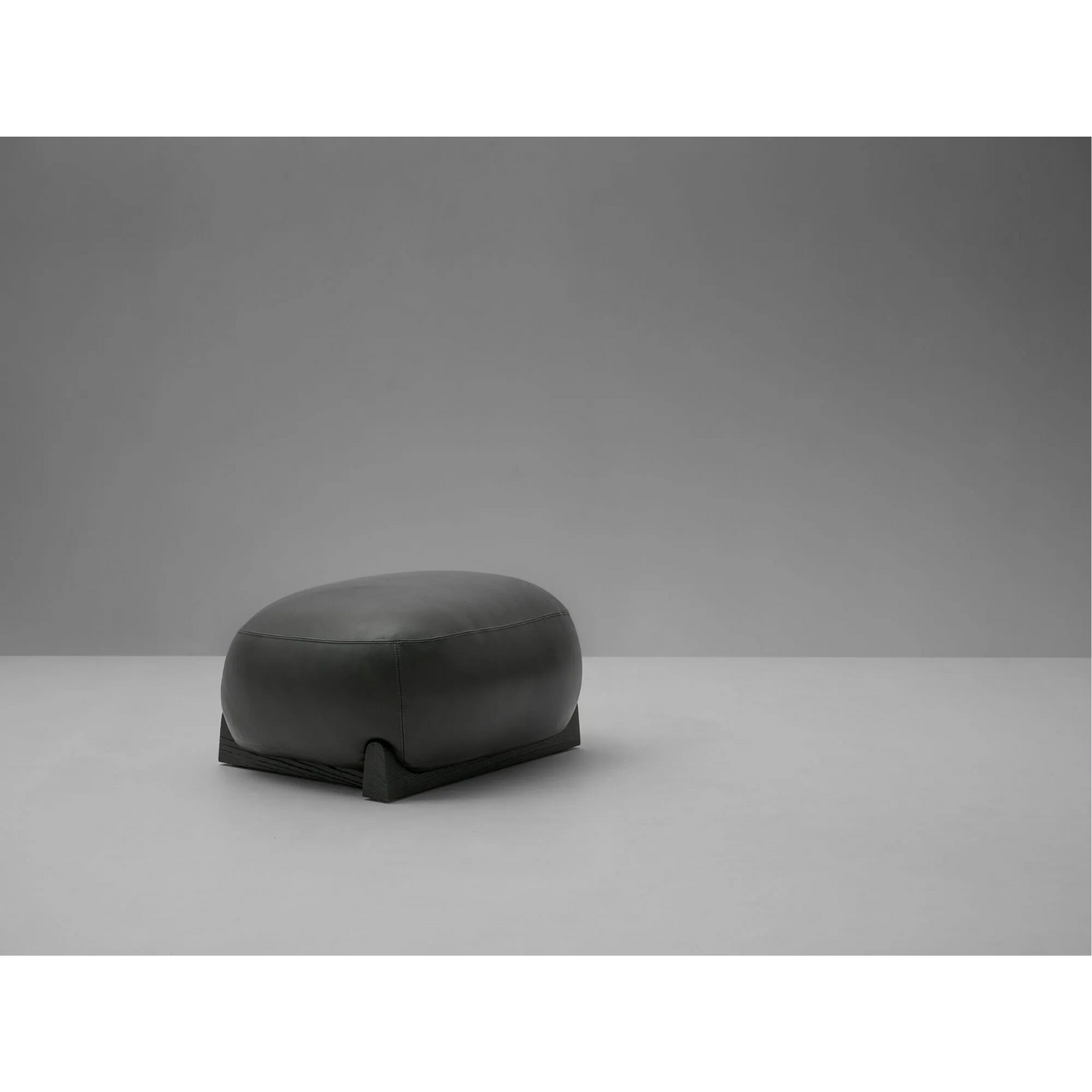 VAN ROSSUM | FORT OTTOMAN | $15,115.00