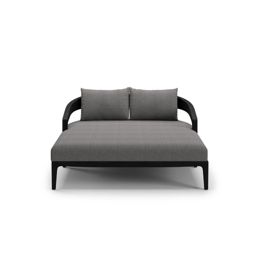 SNOC | WHALE DAYBED | $9,573.00