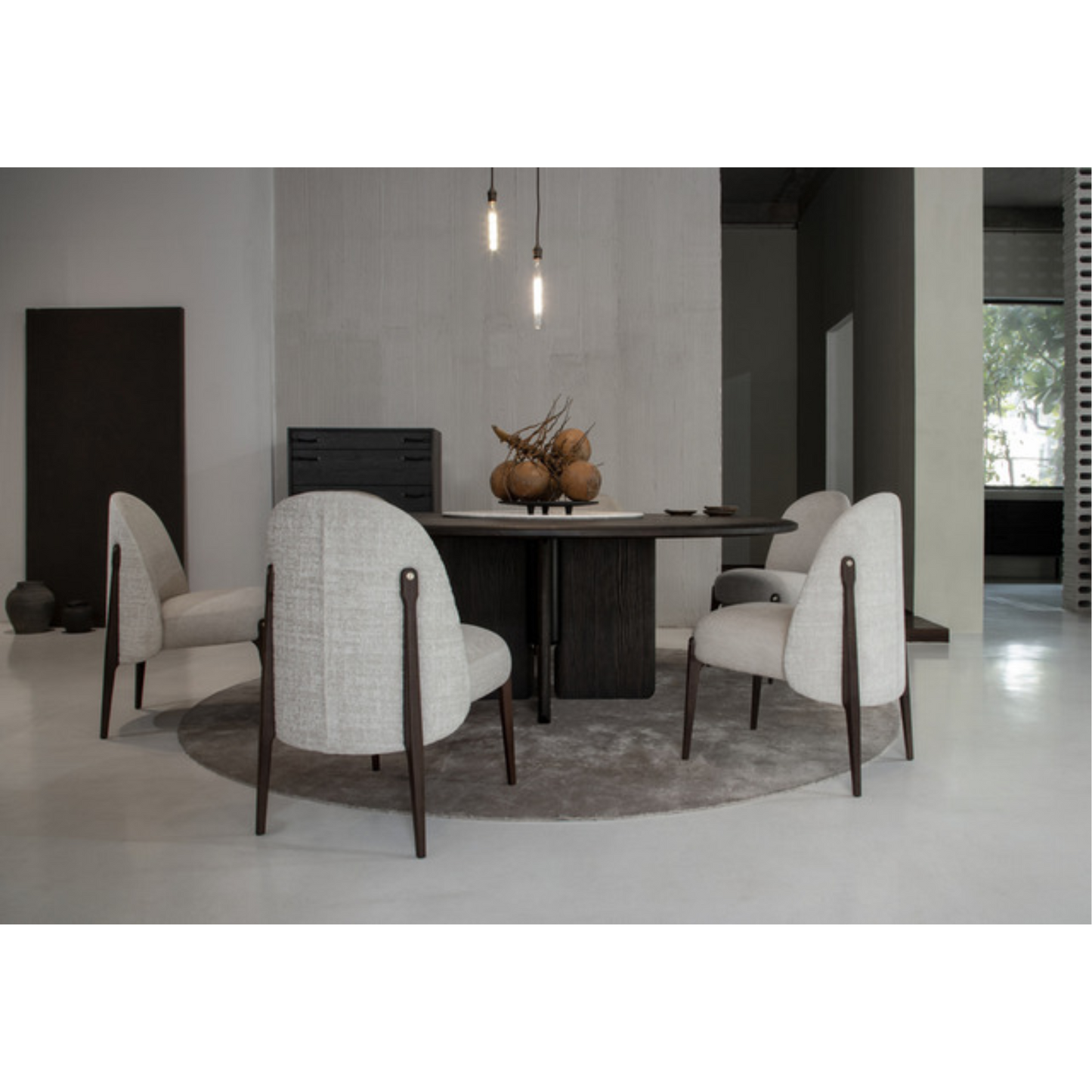 FAIFO ROUND DINING TABLE | $10,098.00 - $13,215.00
