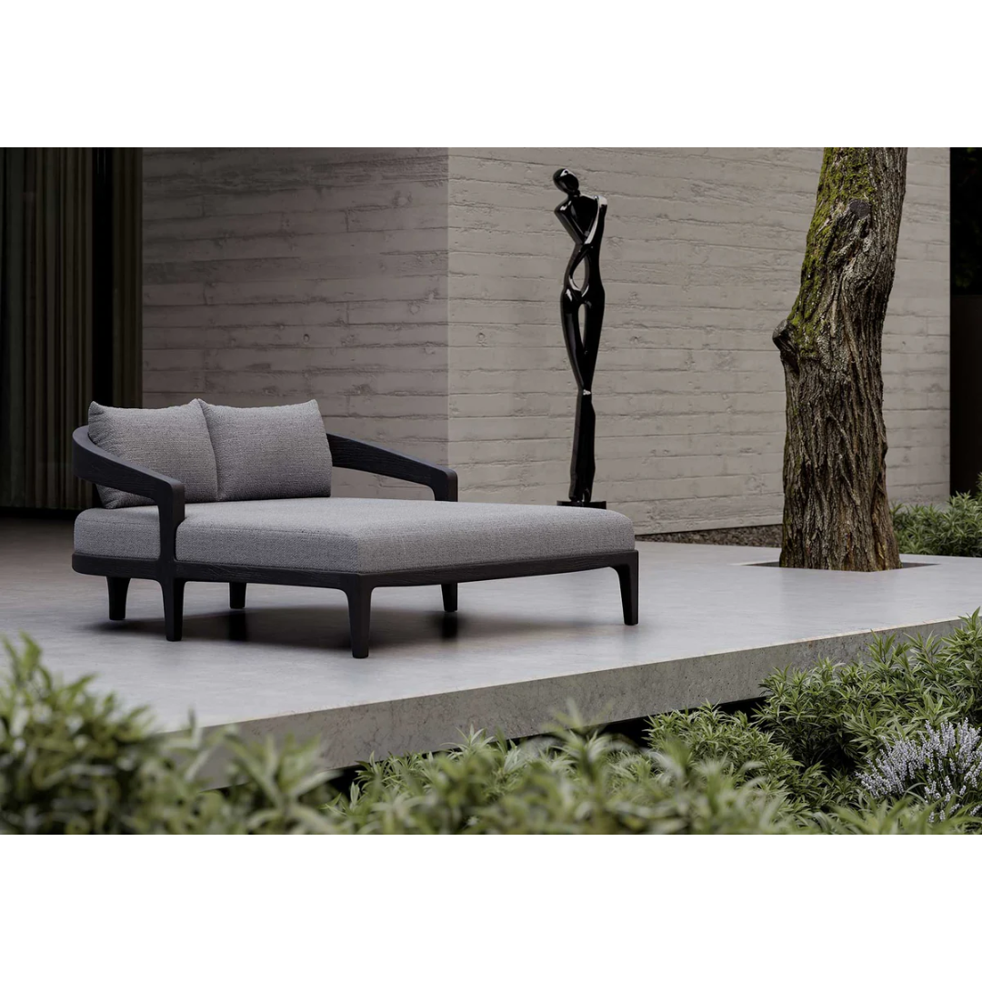 SNOC | WHALE DAYBED | $9,573.00