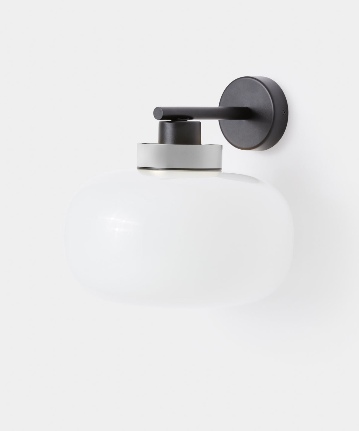 Legier 557.44E26 wall light lifestyle