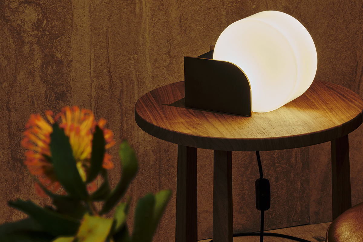 Stilla 510.31 table lamp by TOOY