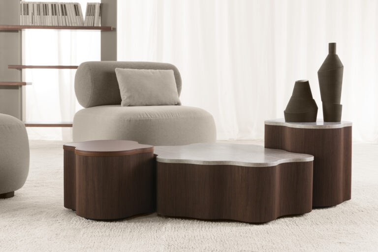 9060 MIRA | Coffee table $3,180.00 - $4,820.00