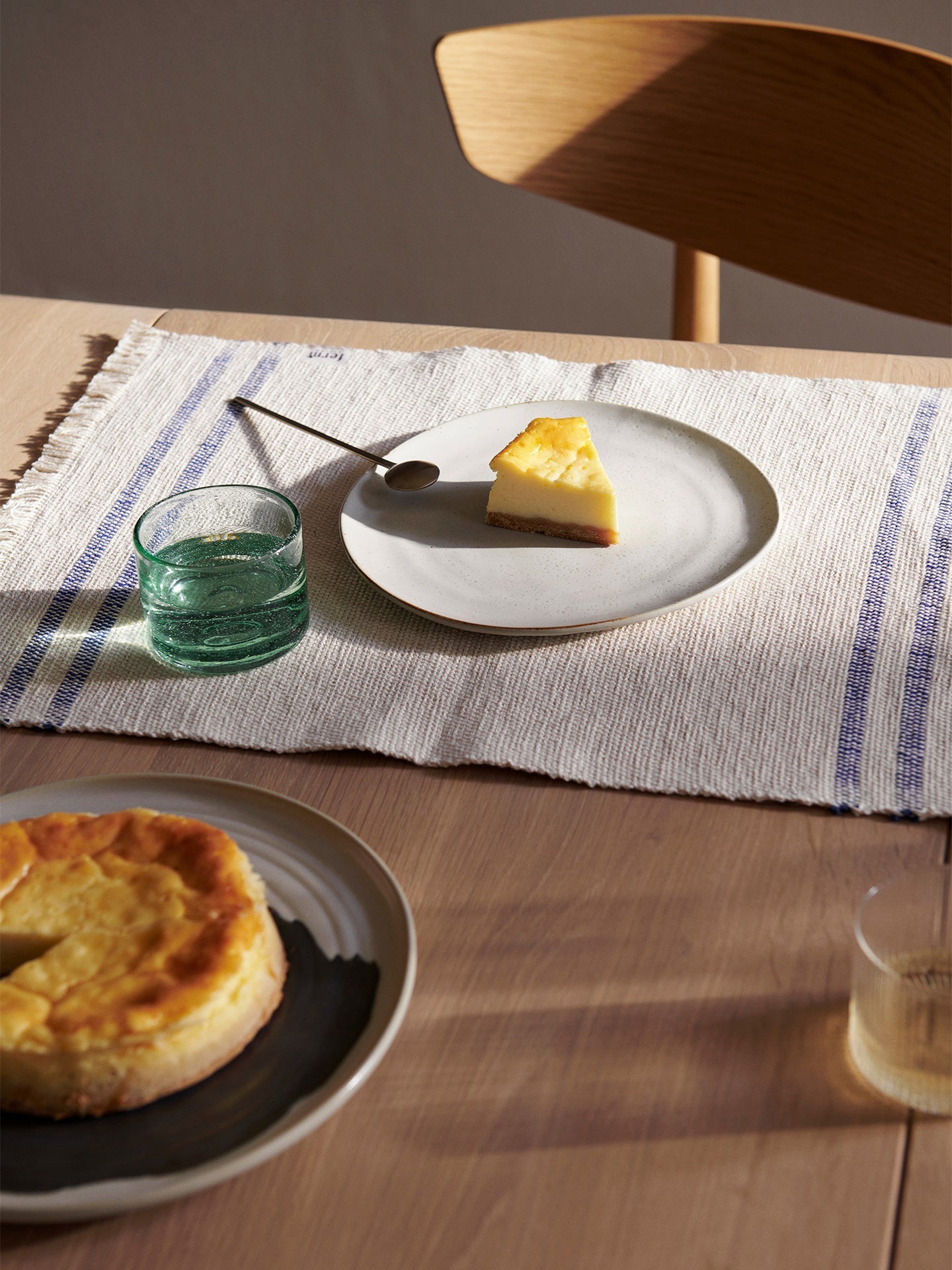 Ferm Living Flow Plate - Medium additional view