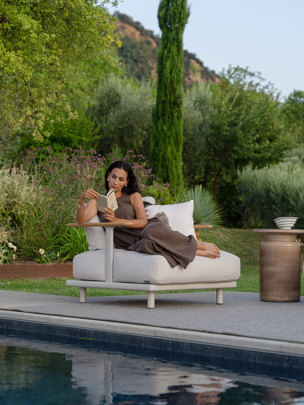 Atmosphera Bliss Armchair - lifestyle setting 3