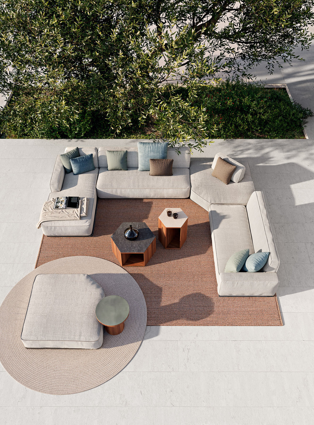 ATMOSPHERA Laguna Sofa