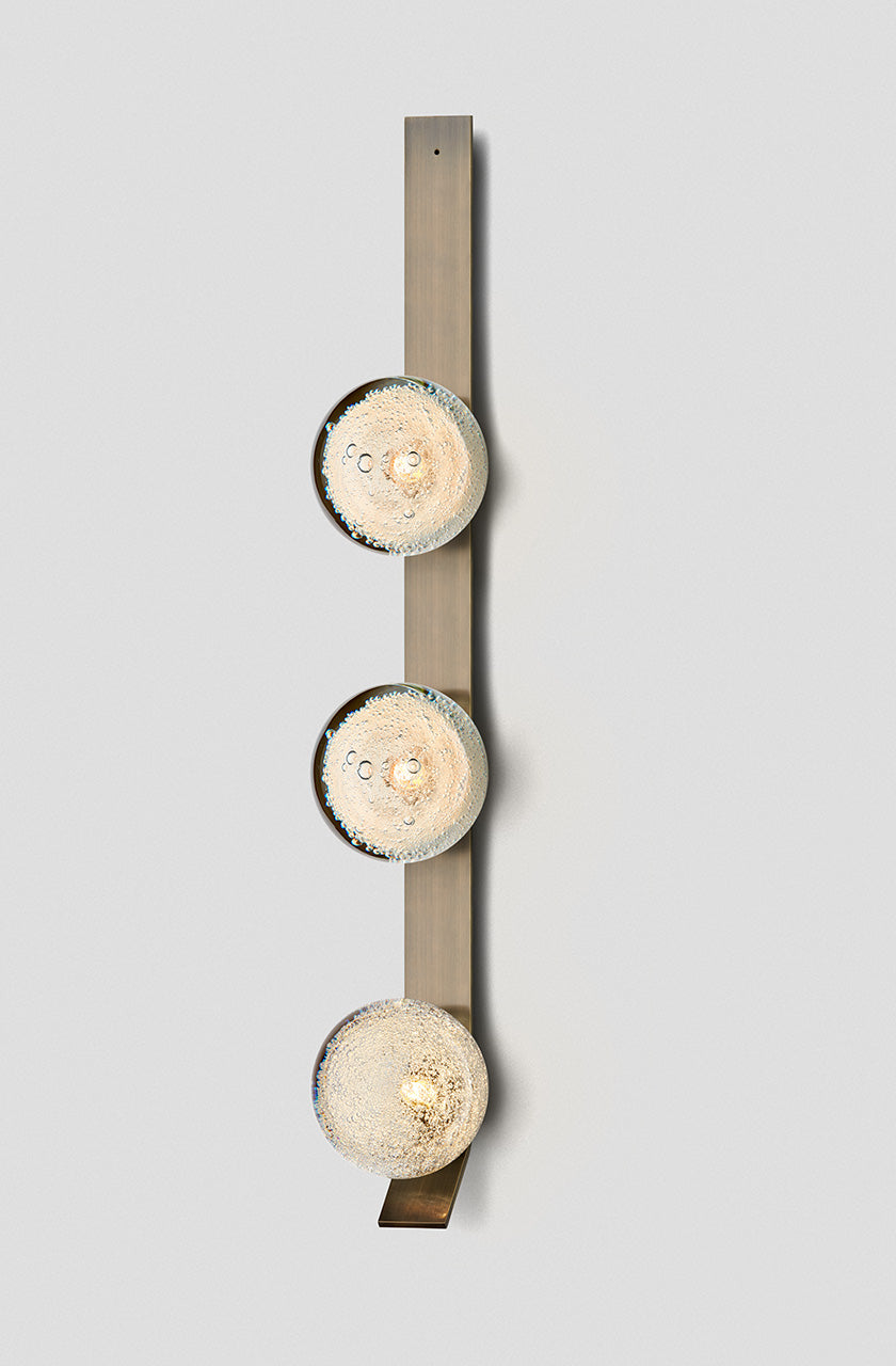 ARTICOLO I INTERIOR LIGHTING I FIZI ON FLAT WALL SCONCE I TRIPLE