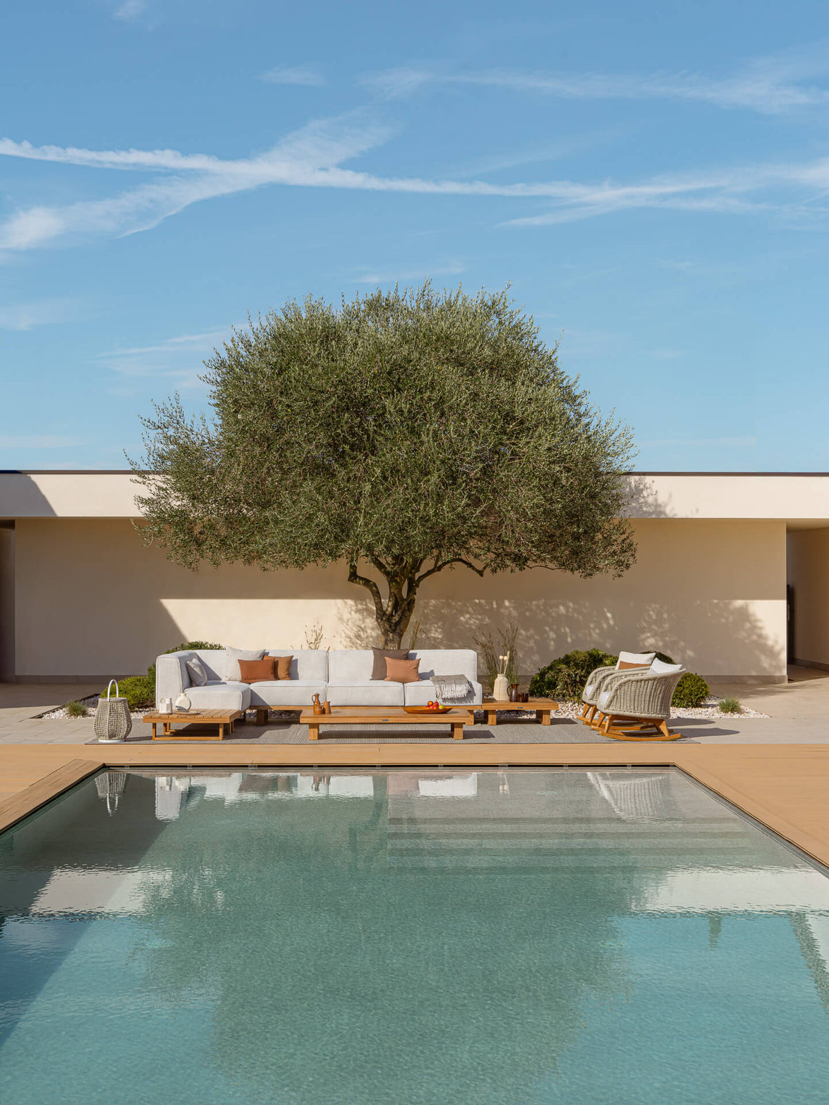 Atmosphera 9.Zero Modular Sofa - courtyard setting