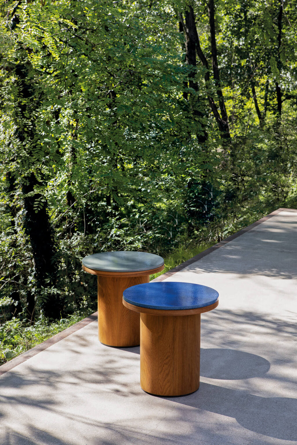ATMOSPHERA | FRISBEE SERVICE TABLE | $5,039.00