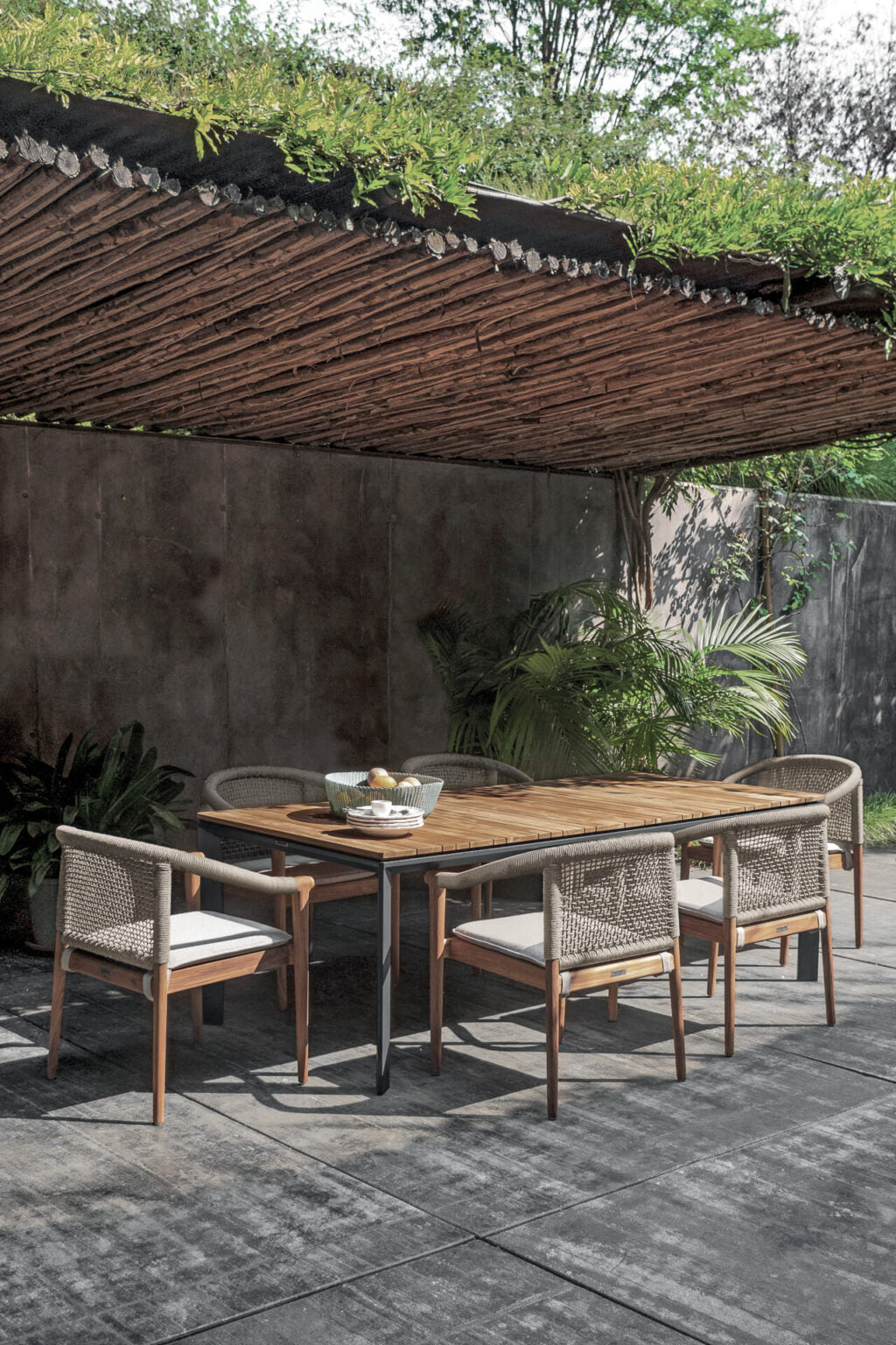 ATMOSPHERA | MAGIC DINING TABLE | $10,333.00