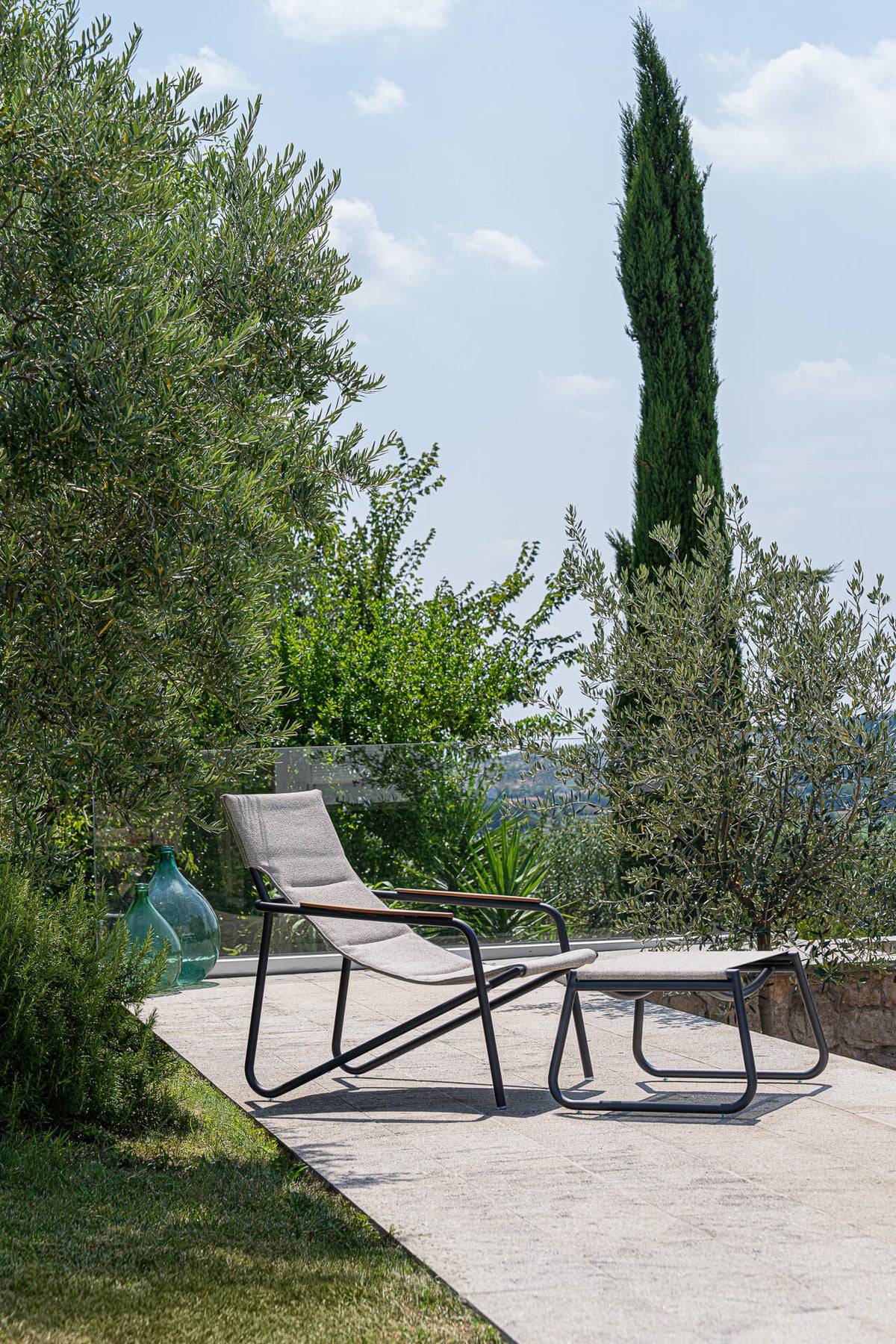 Atmosphera Zante Lounger outdoor aluminum teak lounger