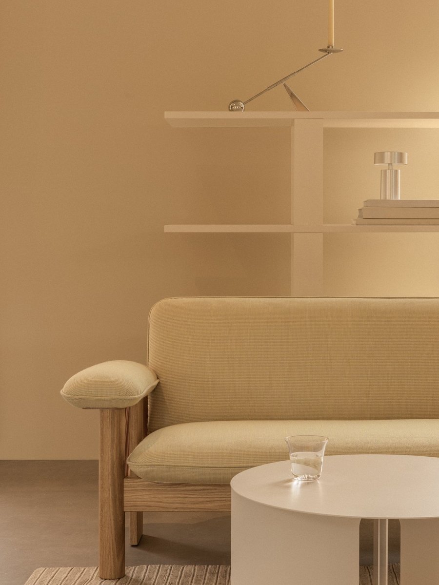 BRASILIA SOFA TEXTILE I $5,415.00 - $7,255.00
