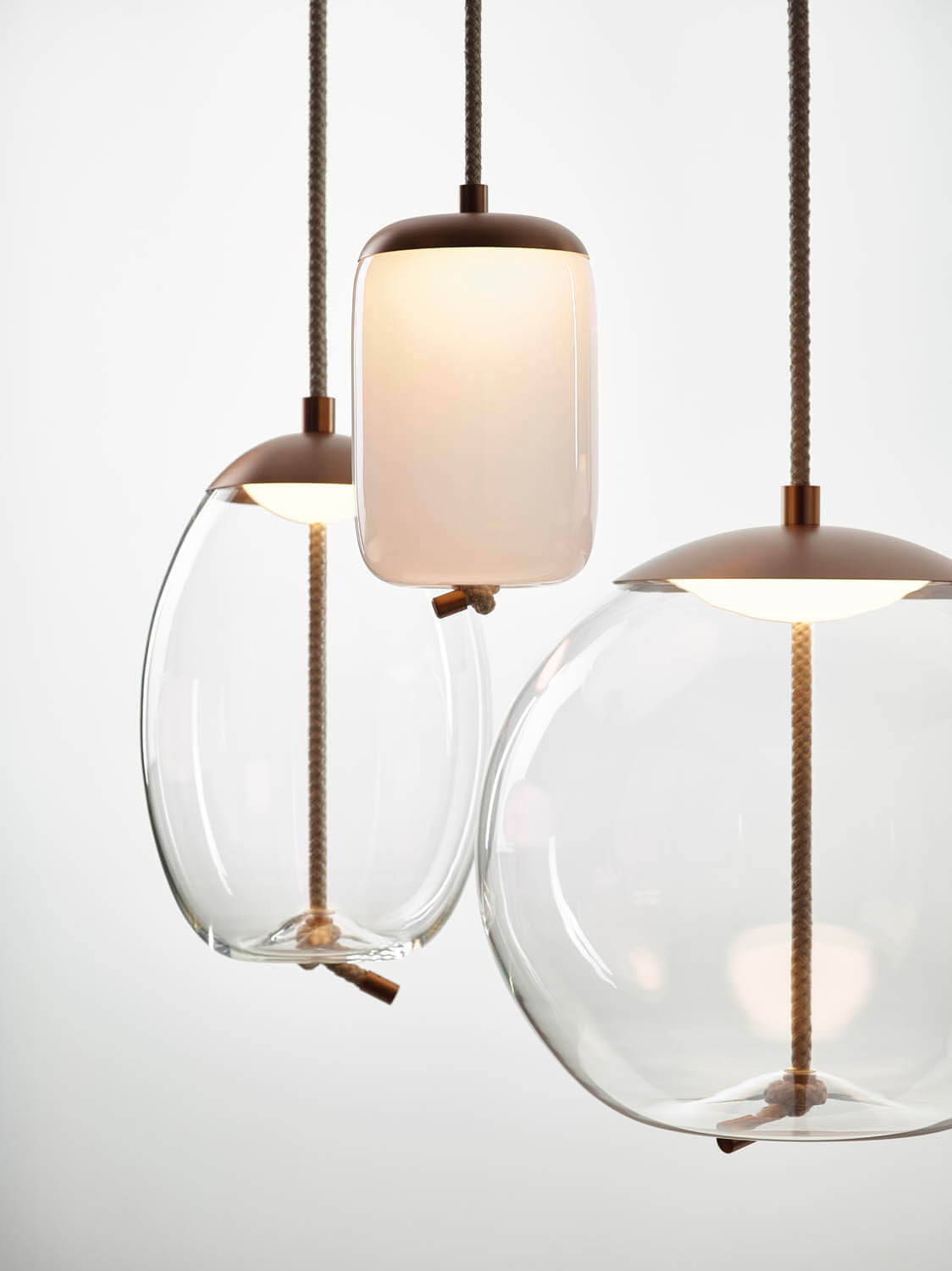 BROKIS | KNOT UOVO PENDANT | $3,978.00