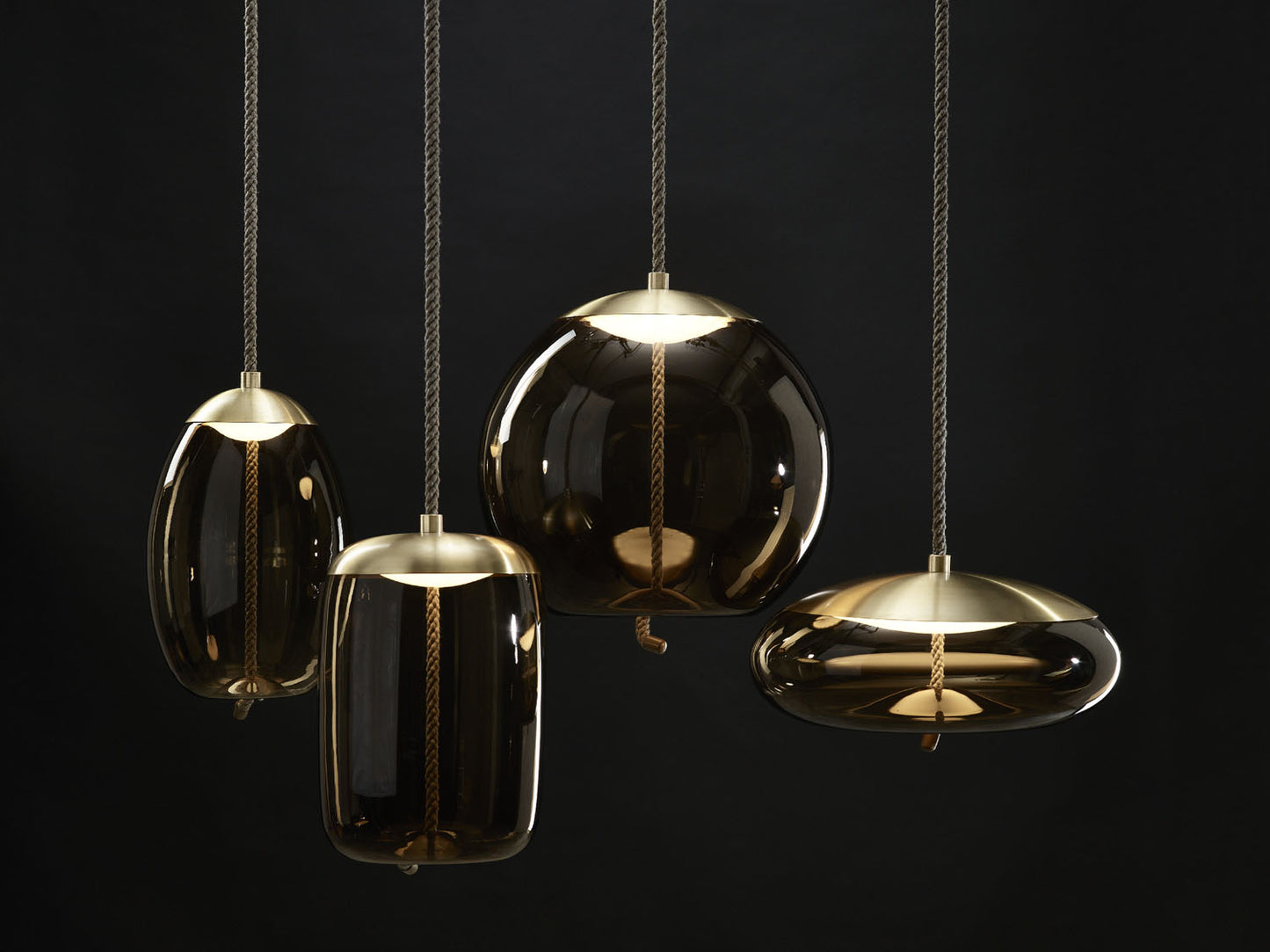 BROKIS | KNOT CILINDRO PENDANT | $4,483.00