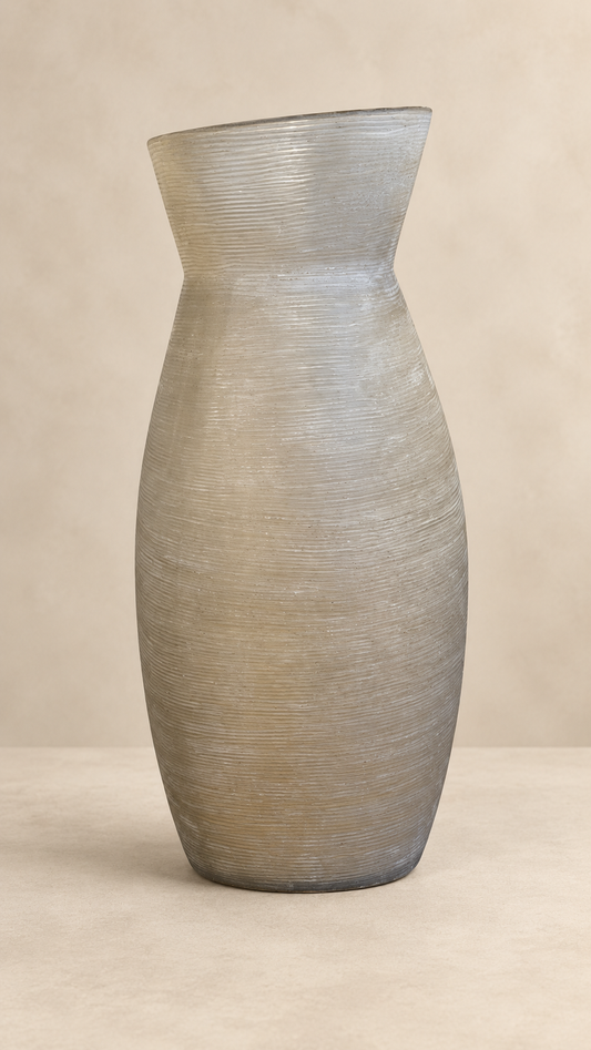 GUAXS VASE $ 428