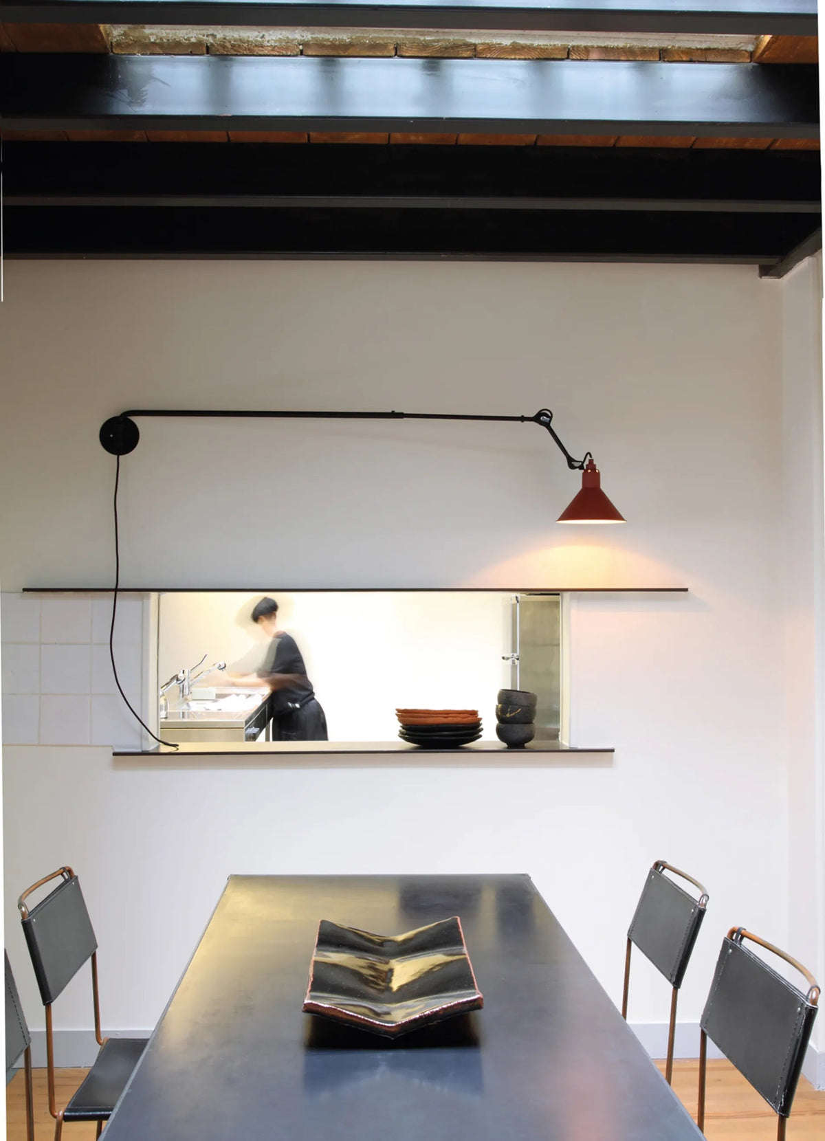 Lampe Gras N°213 wall sconce in setting