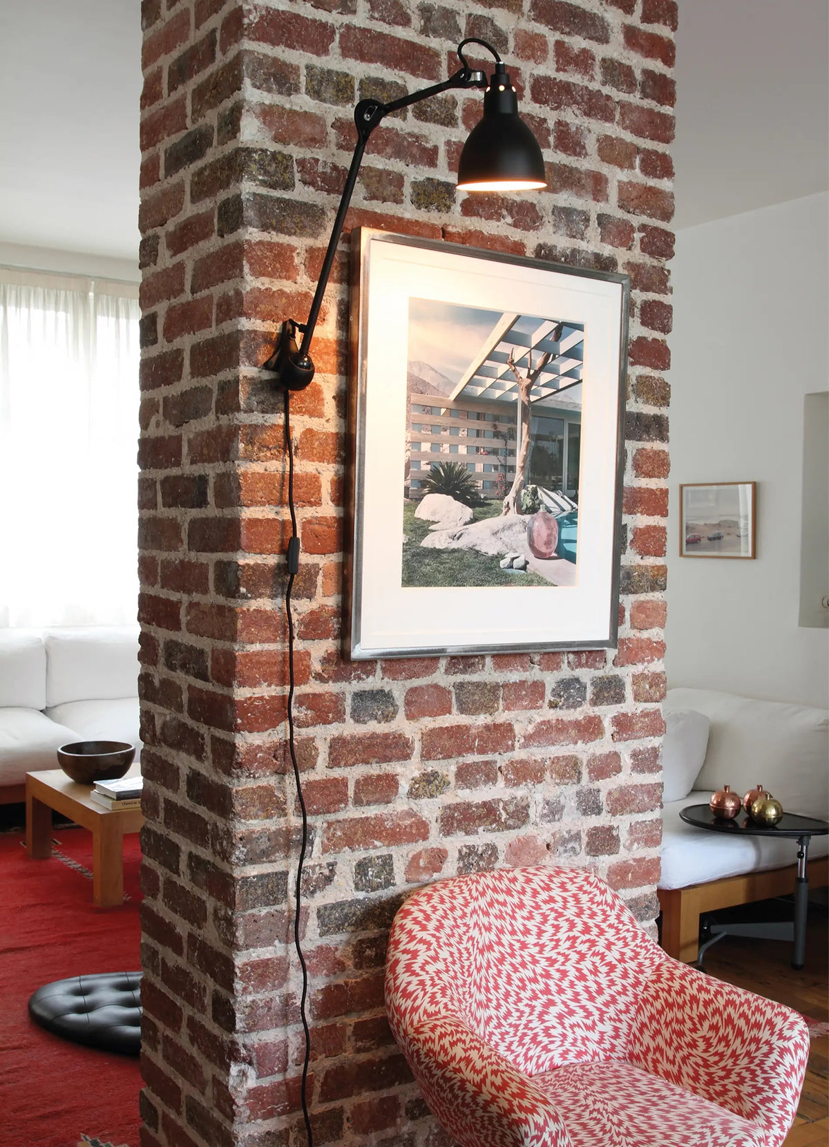 Lampe Gras N°222 wall sconce angle view