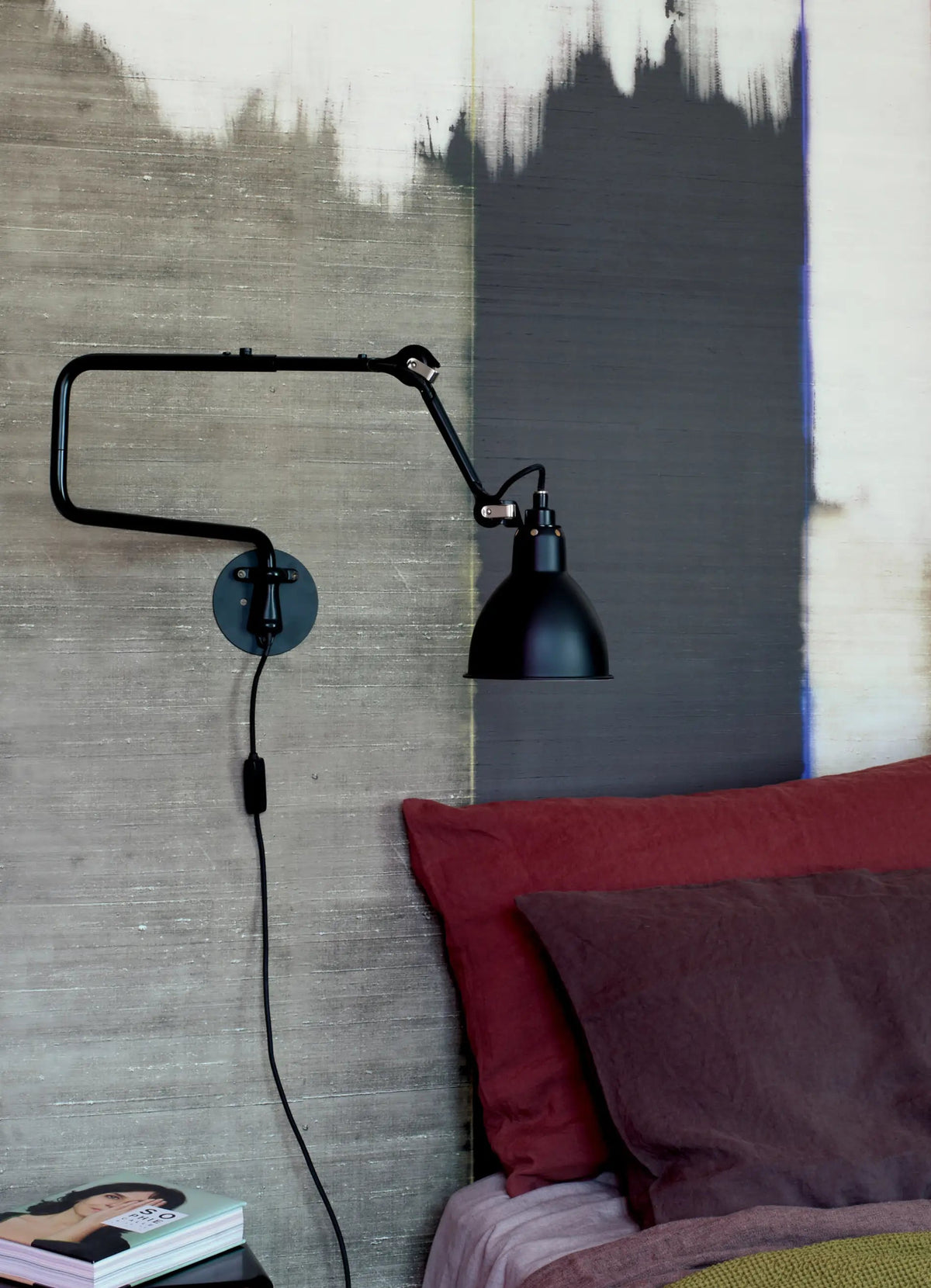 Lampe Gras N°303 wall sconce detail