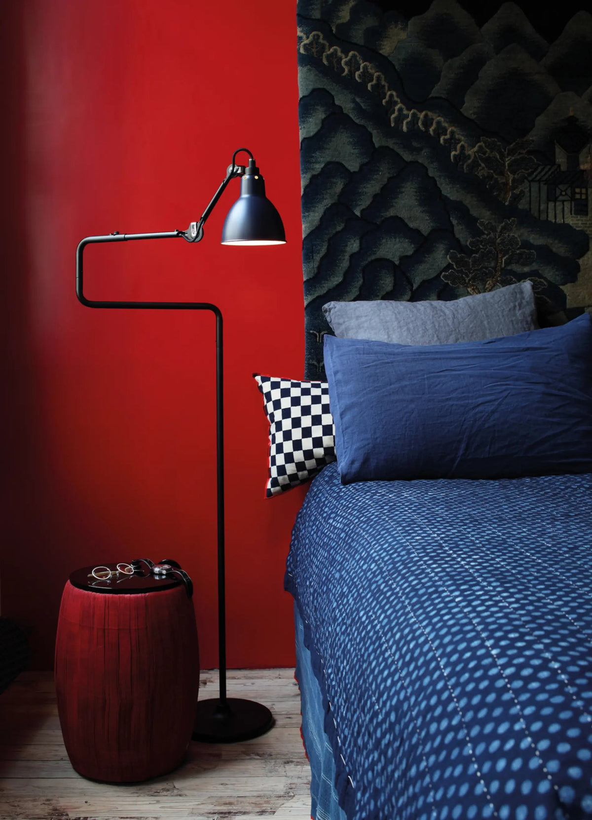 Lampe Gras N°411 floor lamp angle view