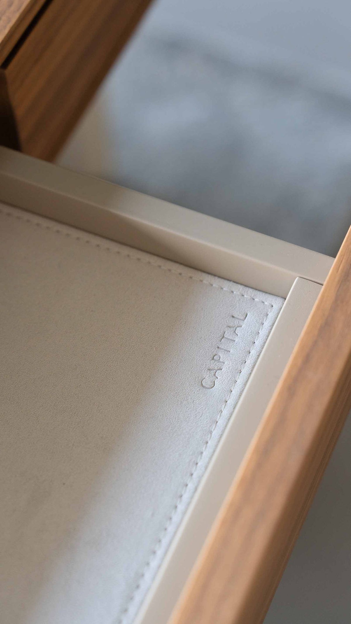 Duna Plus Writing Desk