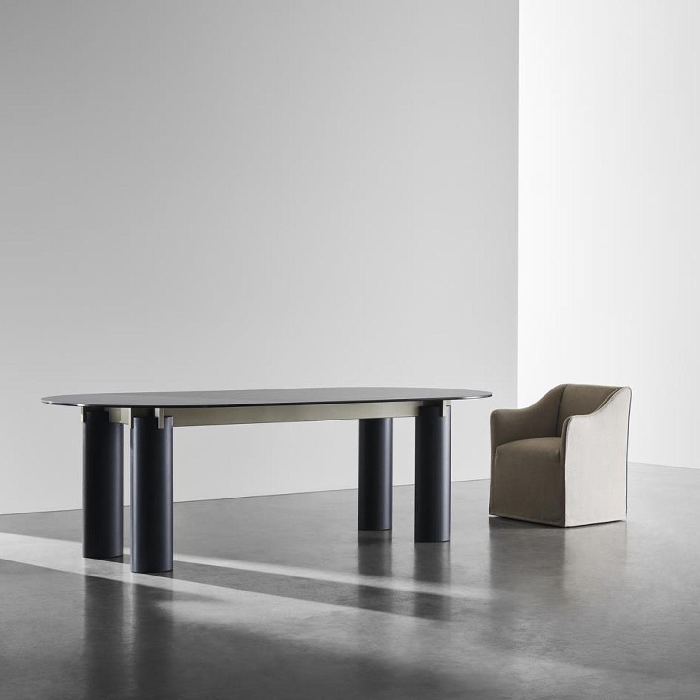GERVASONI | DAEN 34 OVAL TABLE | $10,829.00