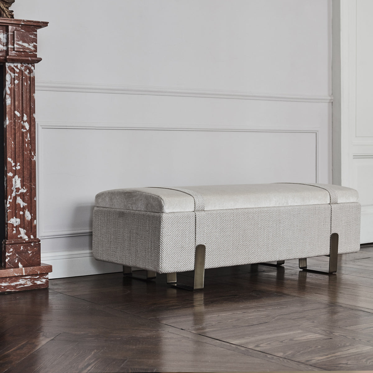 Grand Bench