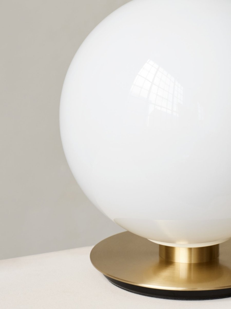 Tr Bulb Ceiling/Wall Lamp