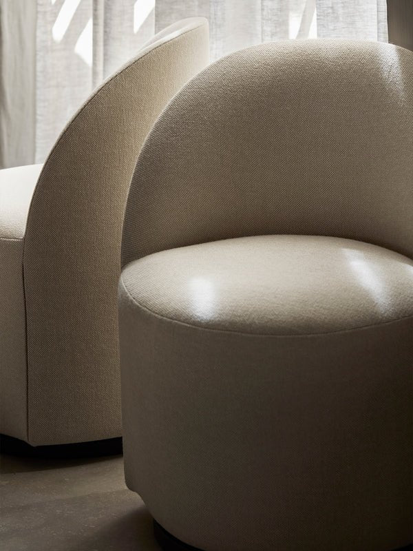 TEAROOM SWIVEL CHAIR, WITH RETURN I $2,755.00 - $3,895.00