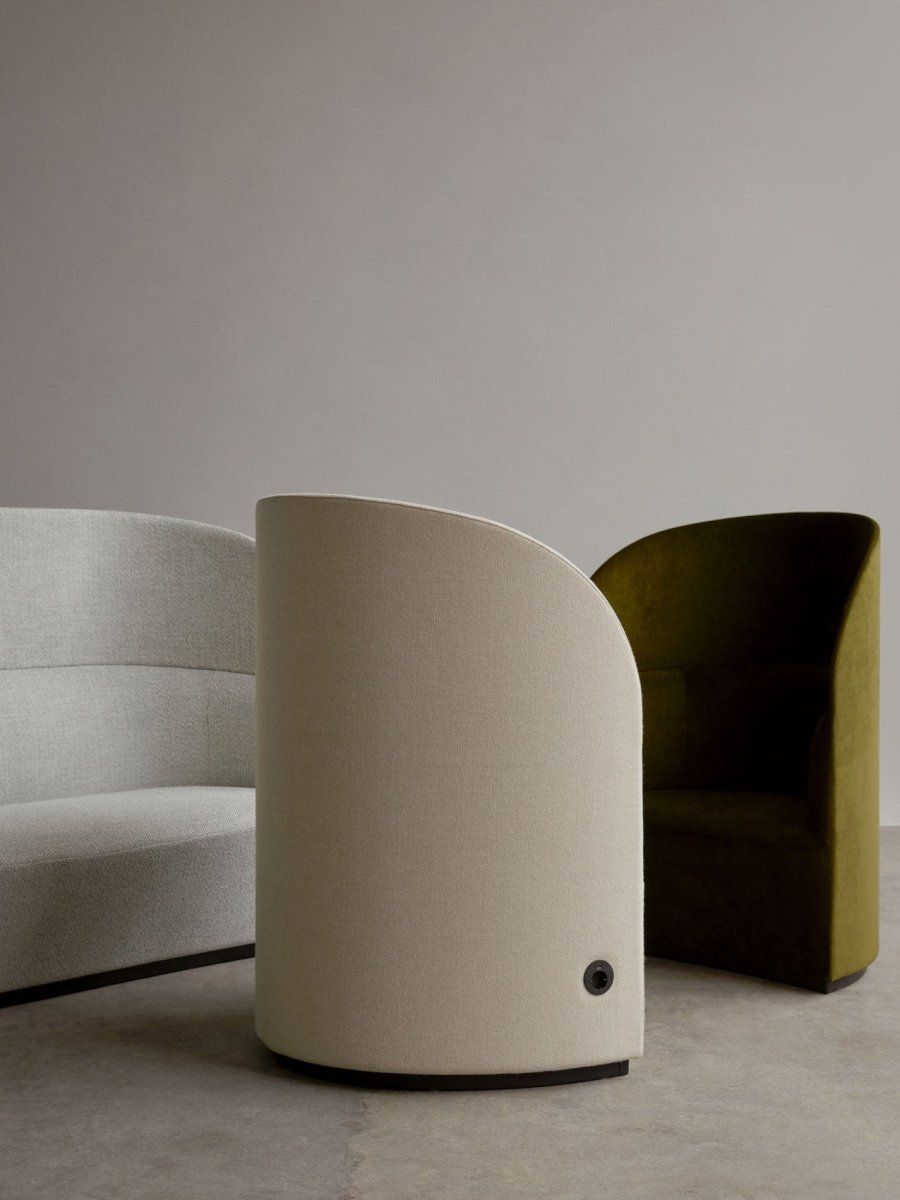 TEAROOM LOUNGE CHAIR, HIGH BACK I $3,935.00 - $4,775.00