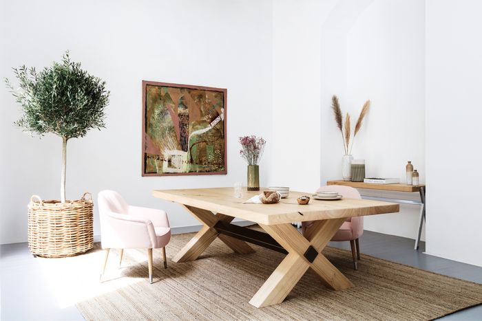 MIRAGGIO DINNING TABLE - $24,640.00