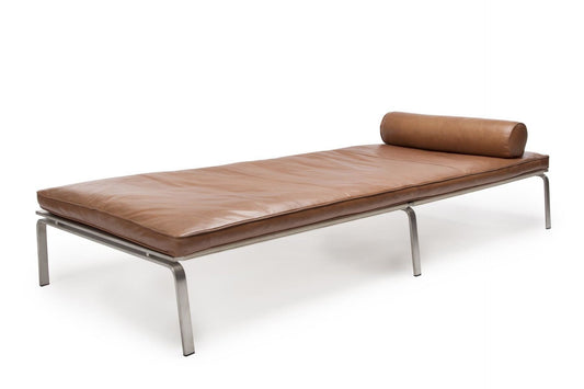 NORR11 MAN DAYBED - $13,400-18,000