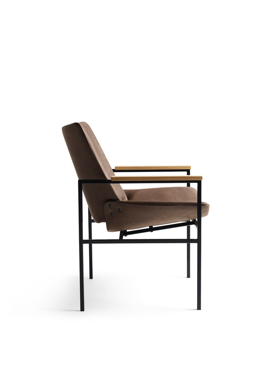 Shell Lounge Armchair Gervasoni