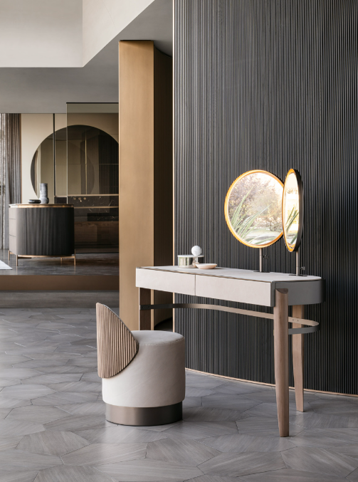 SHAKE | CHLOE CONSOLE | $10,180.00 - $13,729.00