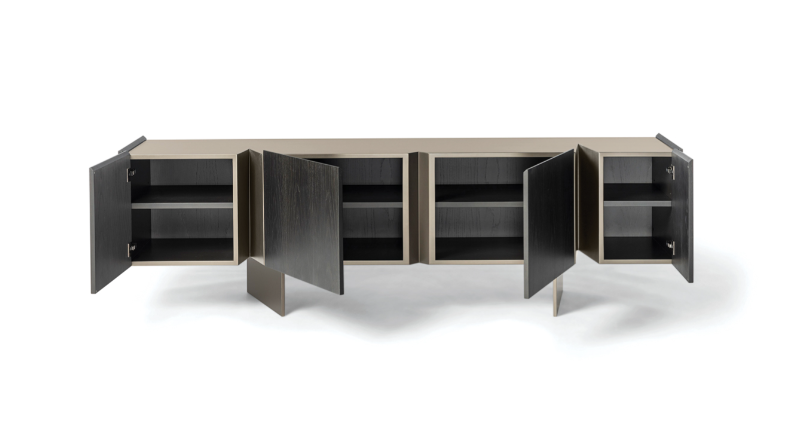 SHAKE | DEEP SIDEBOARD | $11,016.00 - $11,342.00