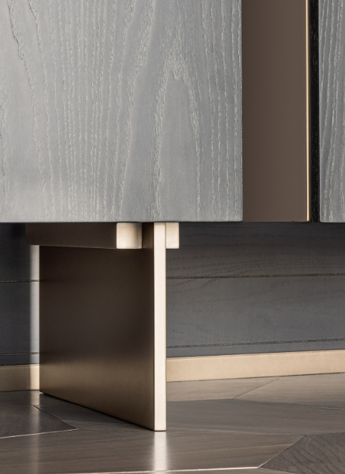 SHAKE | DEEP SIDEBOARD | $11,016.00 - $11,342.00